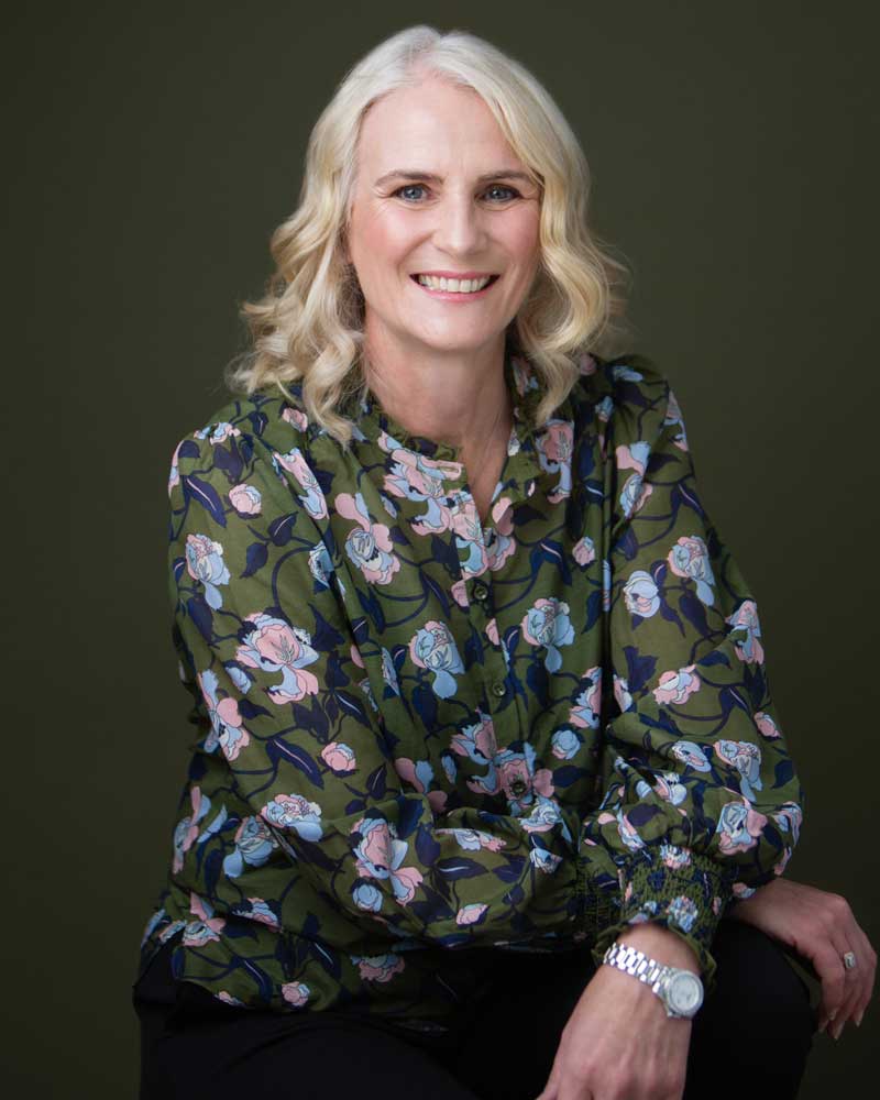 Paula-Deegan-Photoraphy-Headshots-in-Surrey